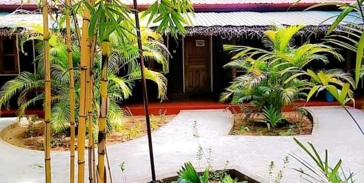 Naaval Beach Villa & Rooms Batticaloa ภายนอก รูปภาพ