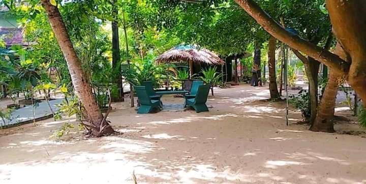 Naaval Beach Villa & Rooms Batticaloa ภายนอก รูปภาพ