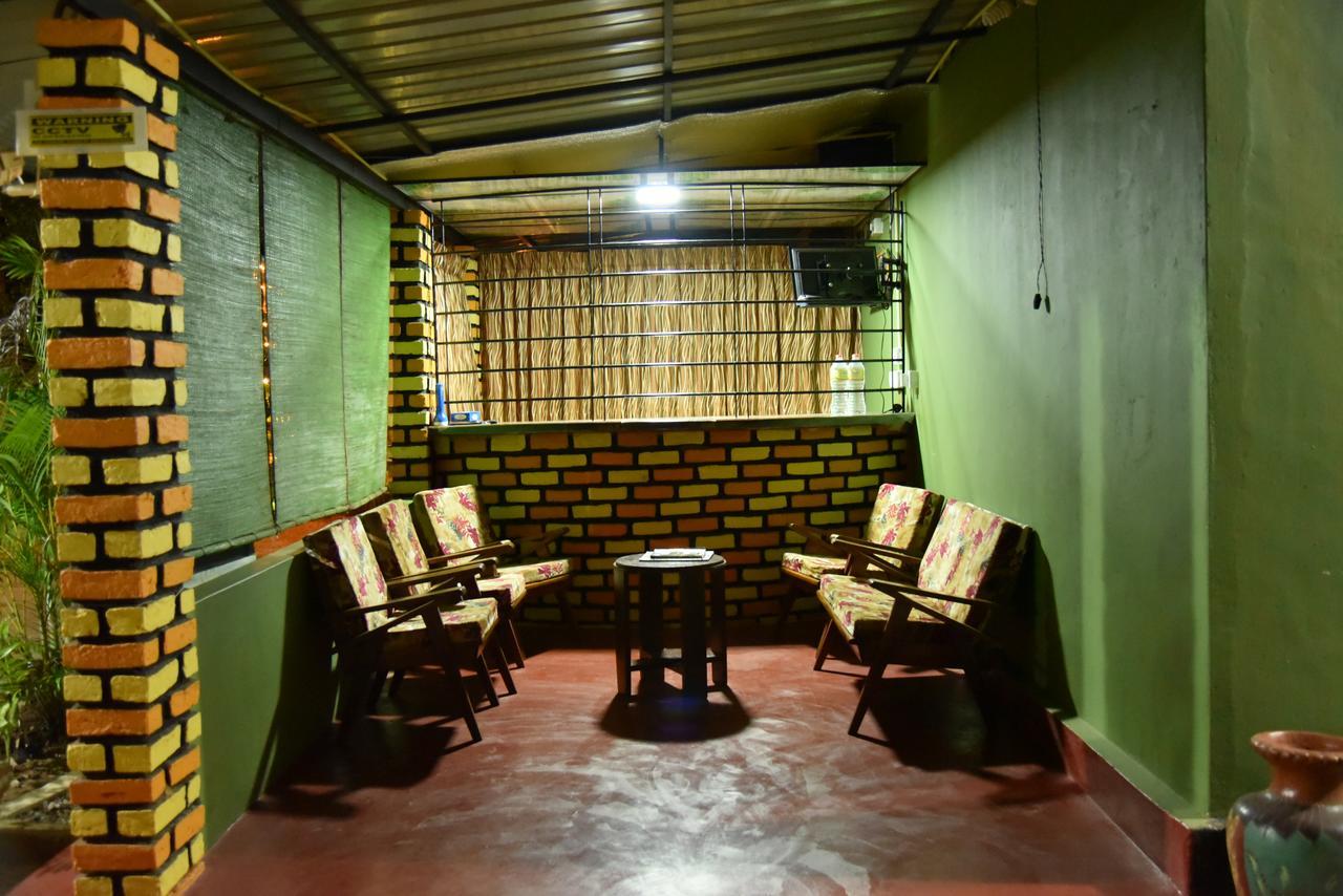 Naaval Beach Villa & Rooms Batticaloa ภายนอก รูปภาพ